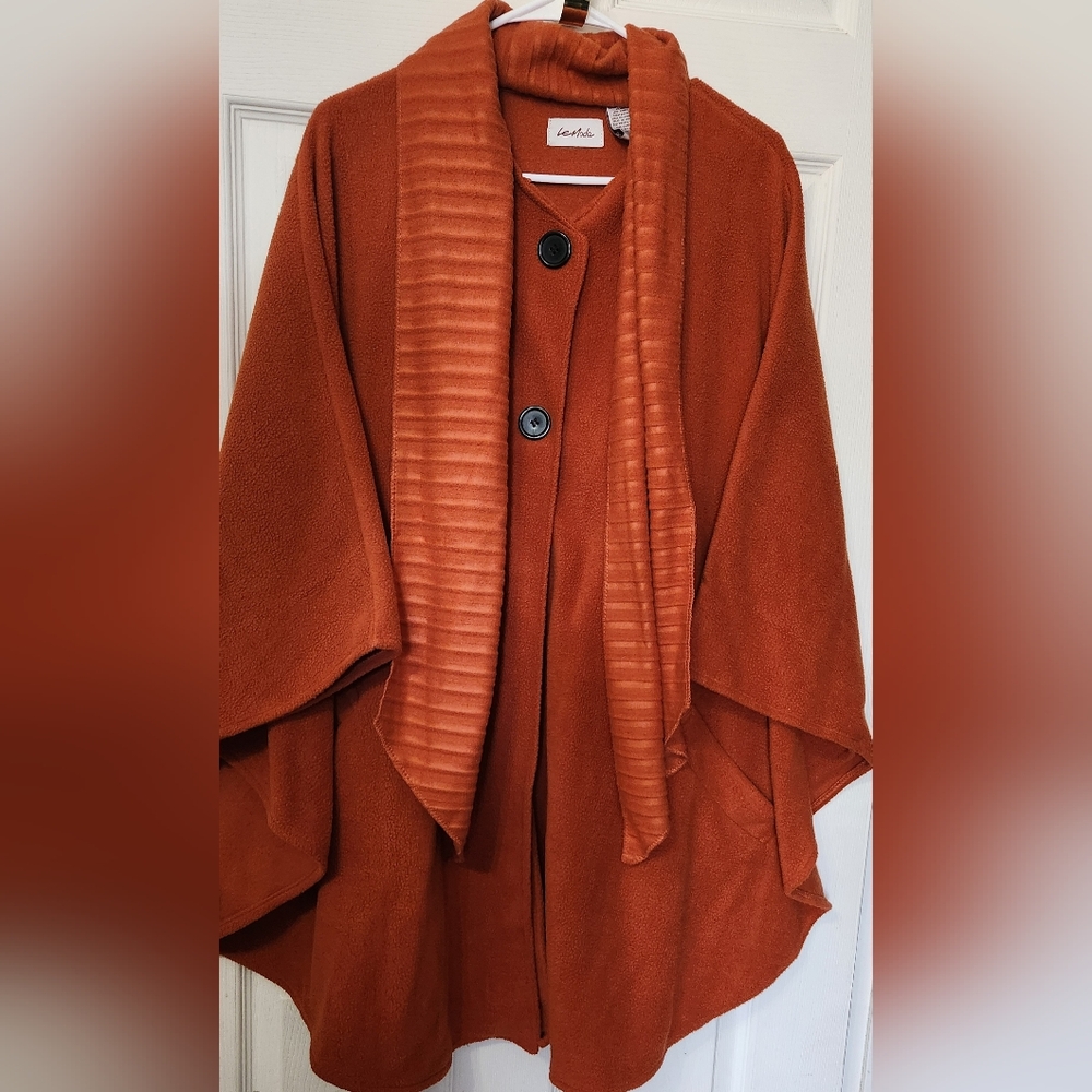 LeModa Fleece Sweater/Poncho